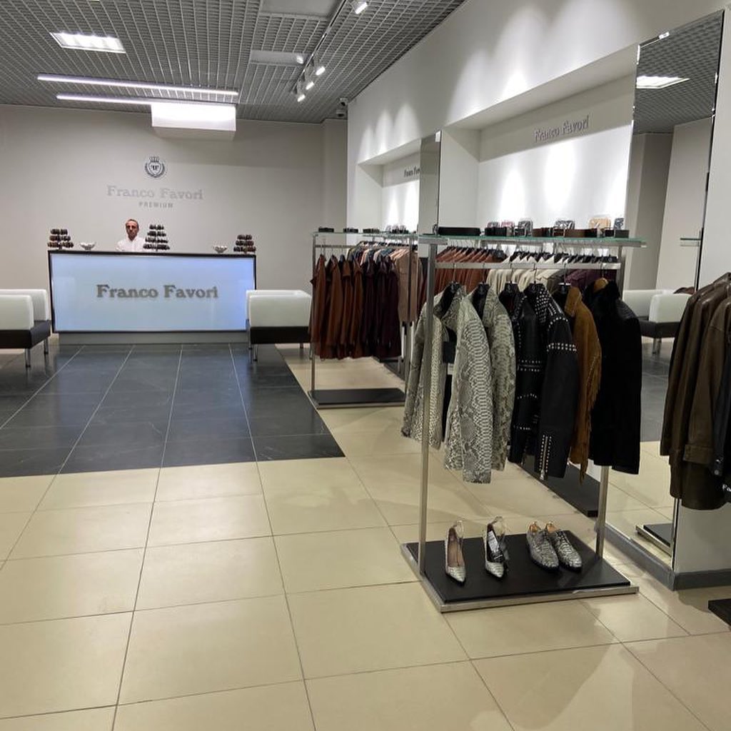 Зона Рецепции для Бутик  Franco Favori