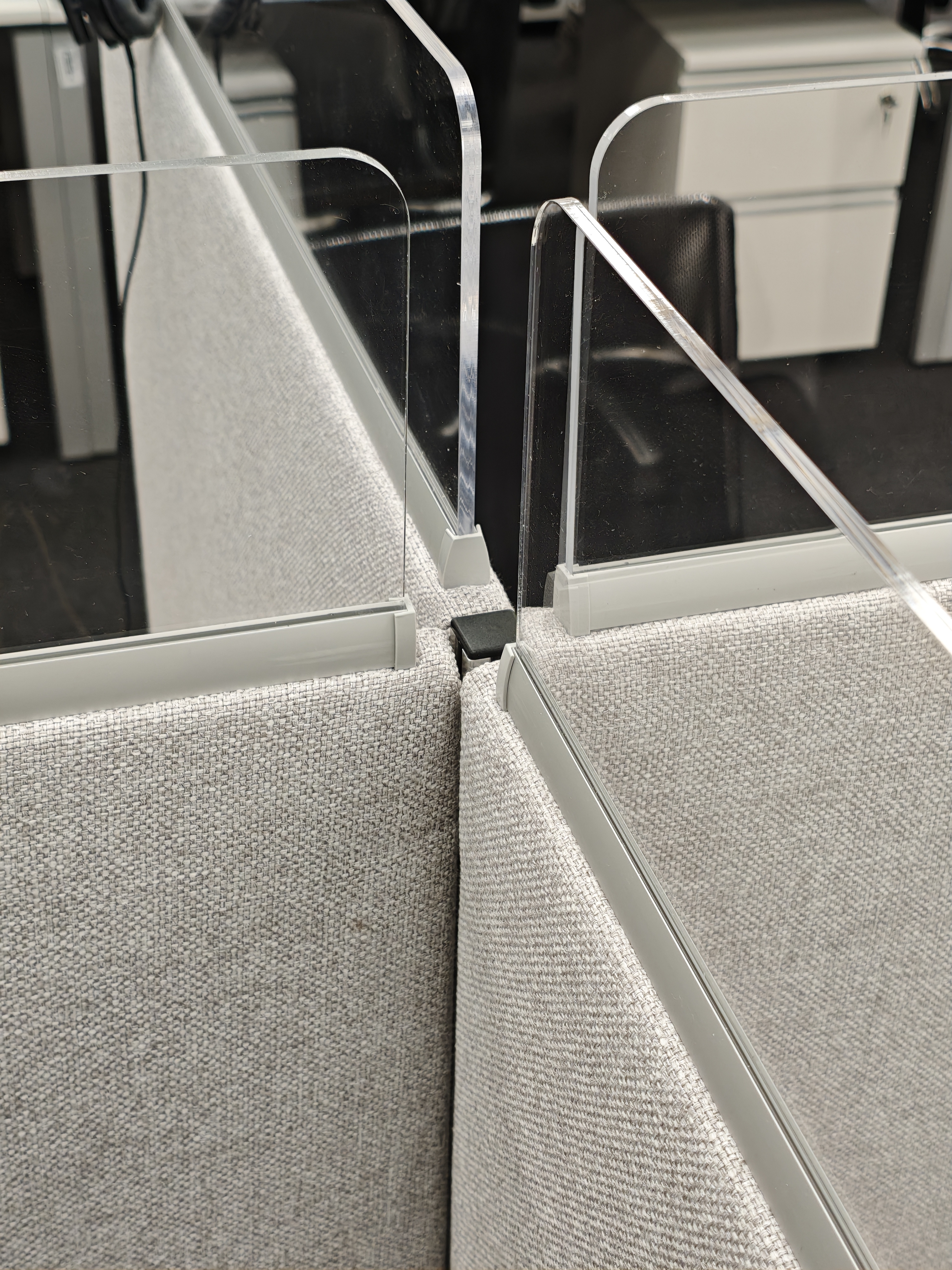 Столы для персонала для Акустические перегородки для офиса компании А1